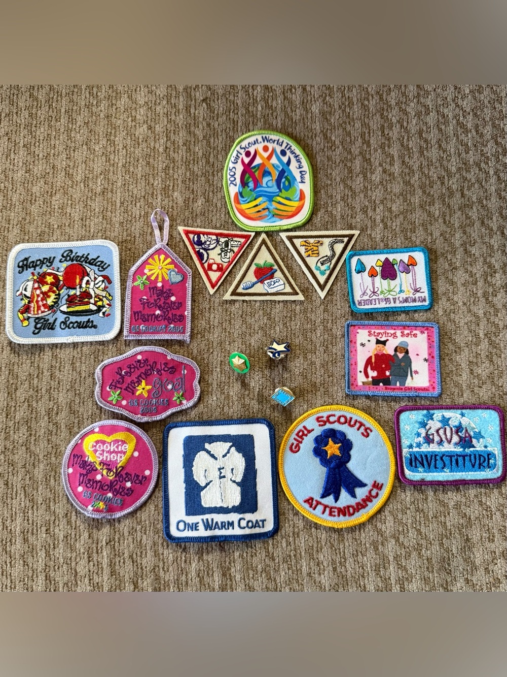 Vintage Embroidered Girl Scouts 1990 Y2K  Badges and pins lot